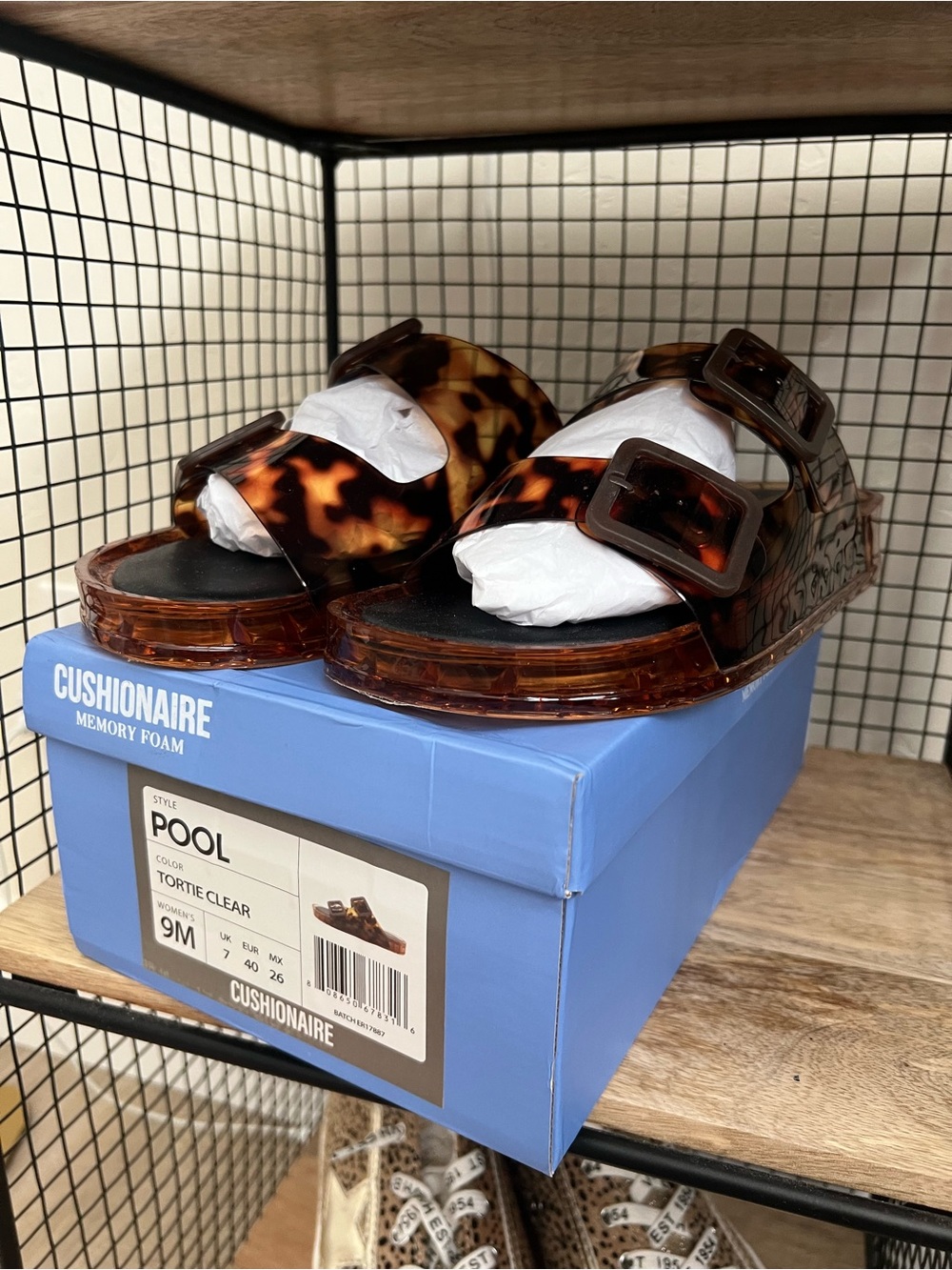 Tortoise Clear Pool Slide Sandals - Brown Size 9 🌷